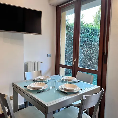 Monolocale Con Giardino Privato E Cucina Completa * ベルガモ