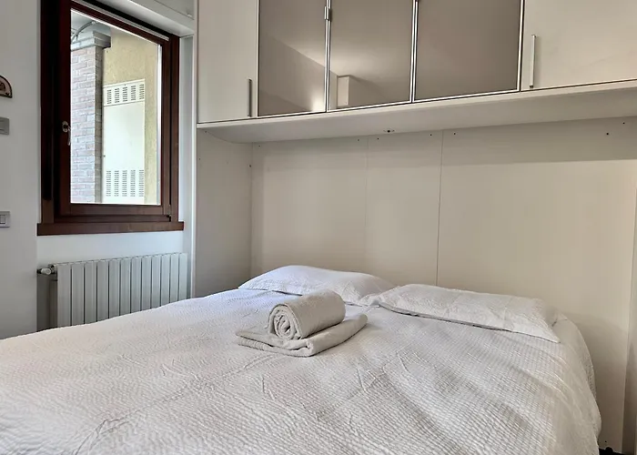 Monolocale Con Giardino Privato E Cucina Completa ベルガモ