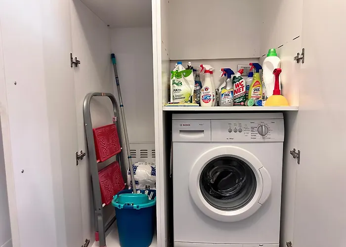 Monolocale Con Giardino Privato E Cucina Completa *