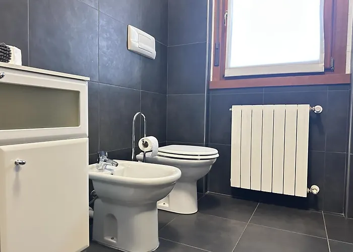 Monolocale Con Giardino Privato E Cucina Completa *