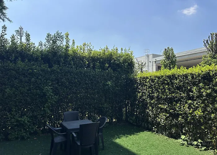 Monolocale Con Giardino Privato E Cucina Completa ベルガモ