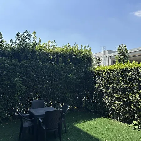 Monolocale Con Giardino Privato E Cucina Completa Бергамо