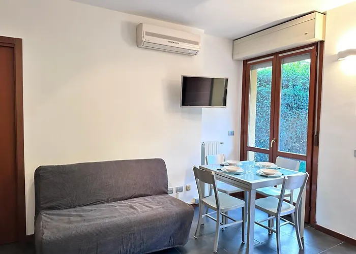 아파트 Monolocale Con Giardino Privato E Cucina Completa *